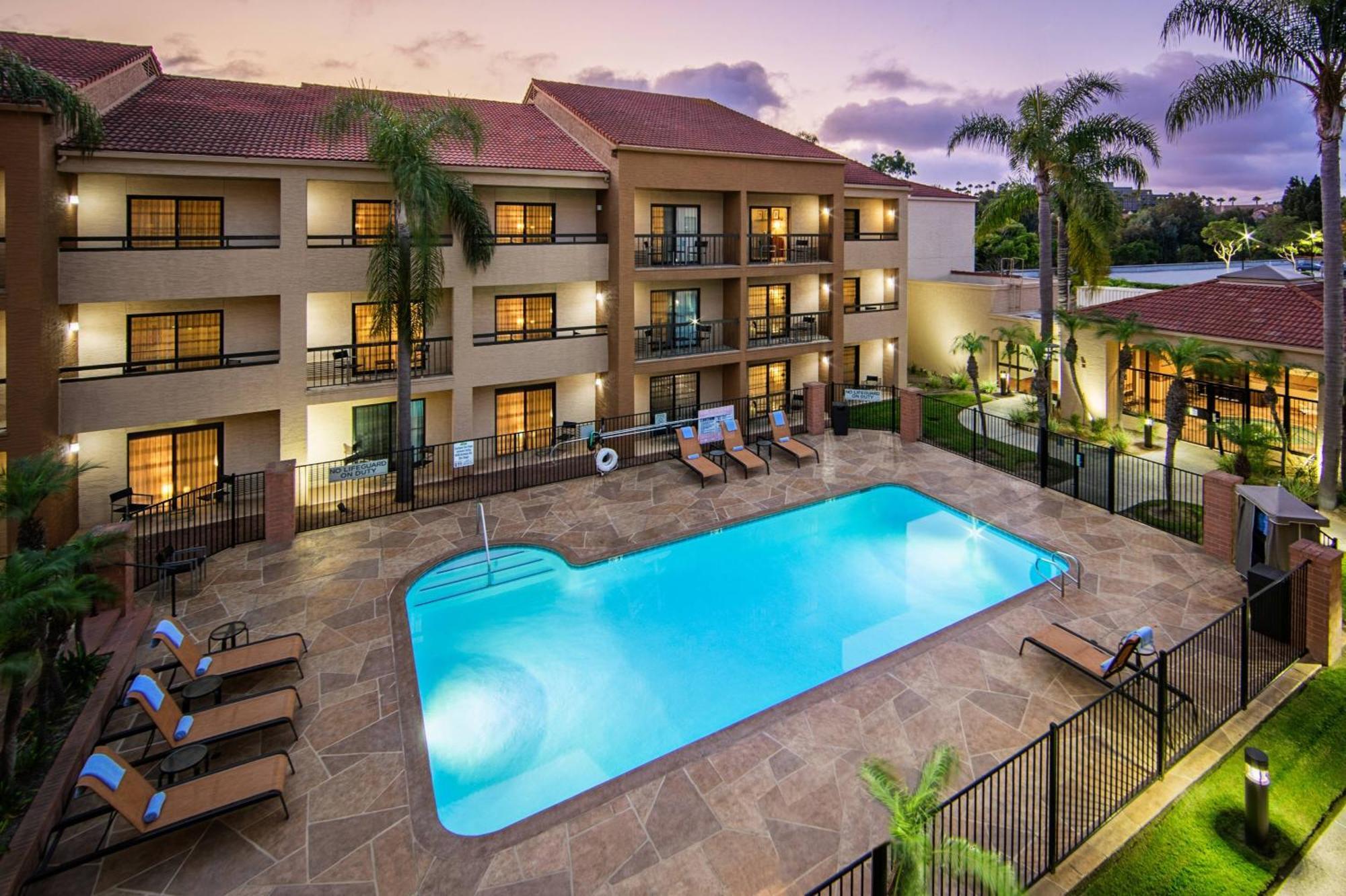 Courtyard By Marriott San Diego Sorrento Valley Exteriér fotografie